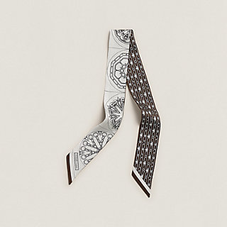 主役級！シルク製 Hermes Effet Kaleidoscope クロップドパンツ 主役級！シルク製HermesEffet Kaleidoscope クロップドパンツ